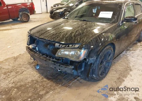 2012 Chrysler 300 S V8 z USA, uszkodzony, nr VIN 2C3CCAJT2CH183473